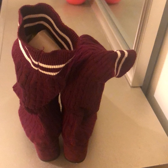 Sock over boot style mid calf boots. - Picture 5 of 7